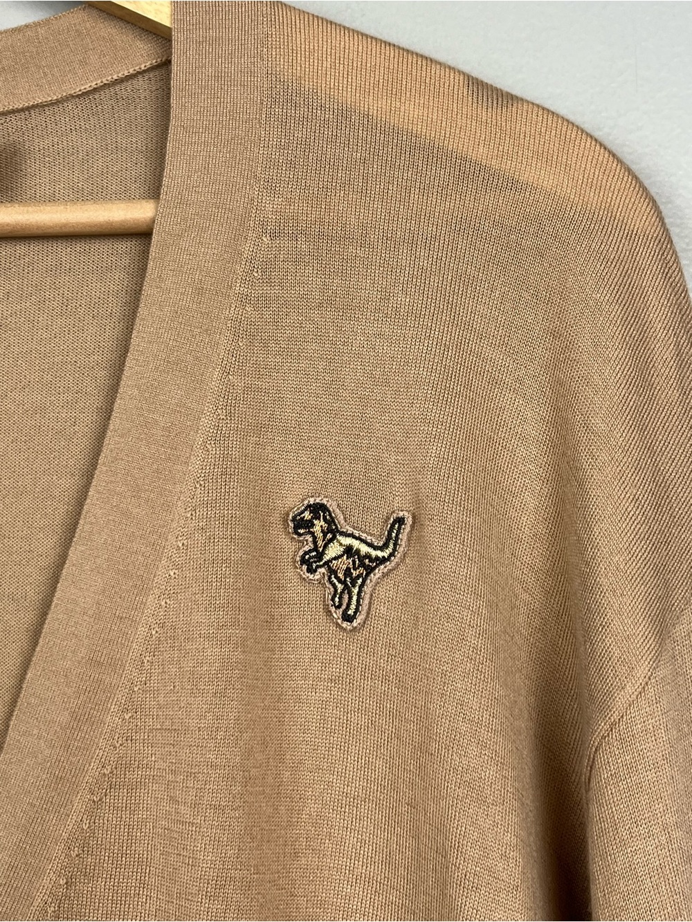 Coach 1941 women’s tan merino Rexy Patch Cardigan, medium. - Picture 4 of 7